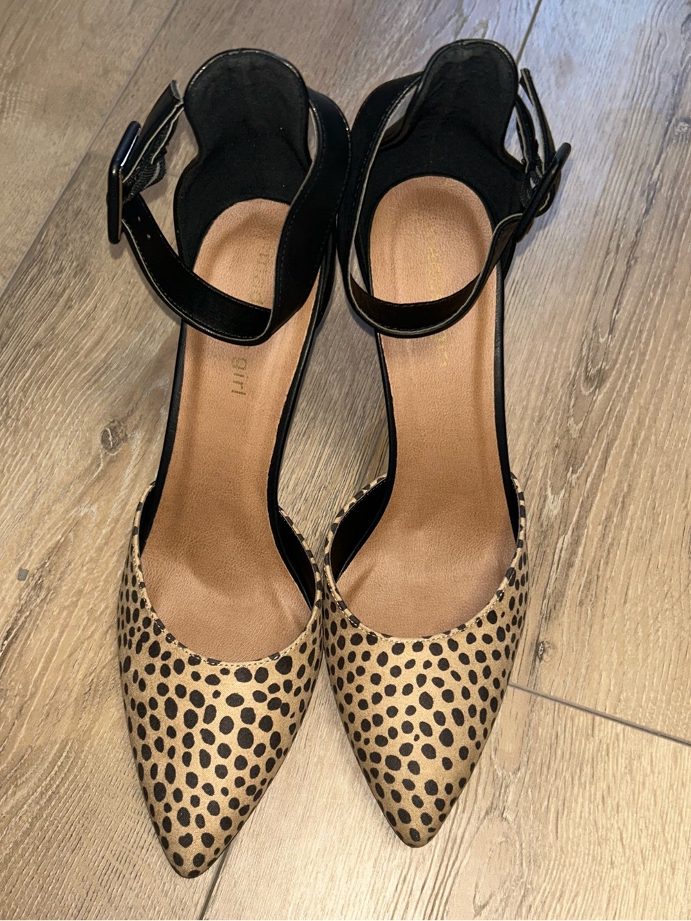 Madden Girl Electraa Leopard Print Pointed Toe Ankle Strap Heels Size 8.5 - Picture 3 of 8
